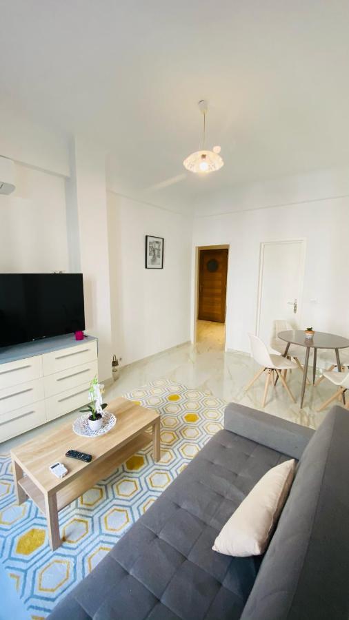 Studio, Centre Ville, Bord De Mer, * Nizza